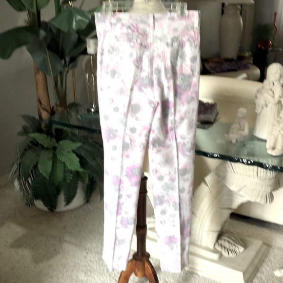 SZ 6 NWOT SOFT PRINT Gloria Vanderbilt Amanda GREAT SUMMER PANTS. LINEN LOOK - Picture 6 of 7